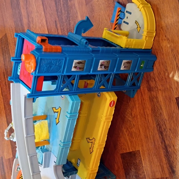 Matchbox car garage - Picture 14 of 15